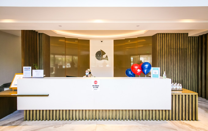 Foyer Desk